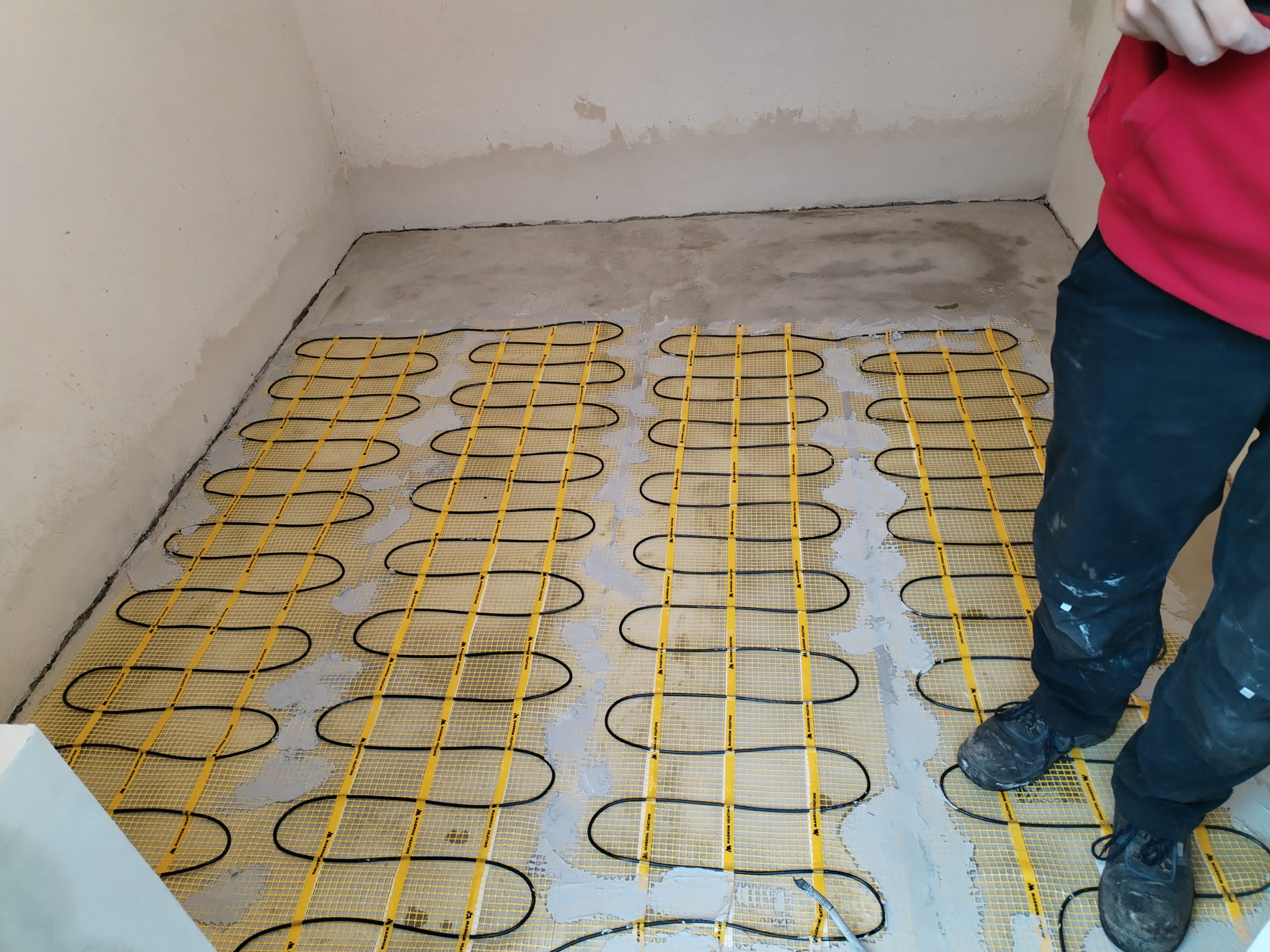 Elektromos padlófűtés telepítés